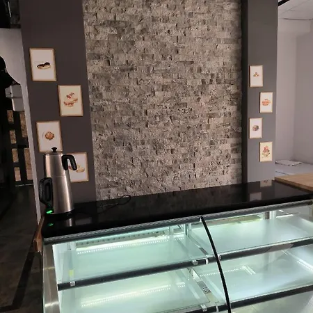 Apartmanhotel Sky & *