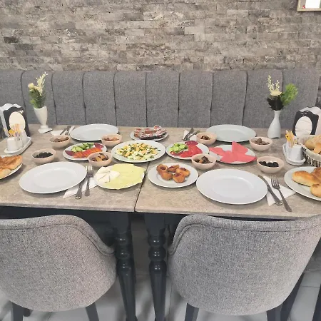 Apartmanhotel Sky & *